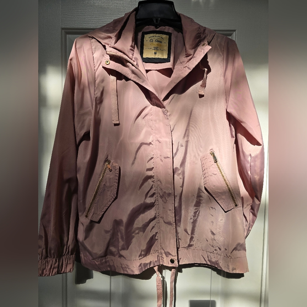 Lightweight Outerwear Jacket